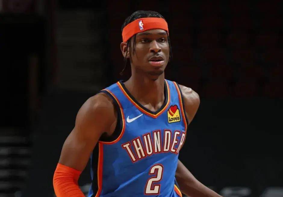 他迅速调整 他迅速调整