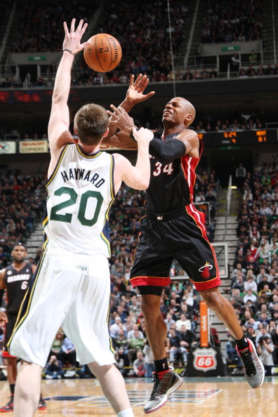 给予年轻球 给予年轻球