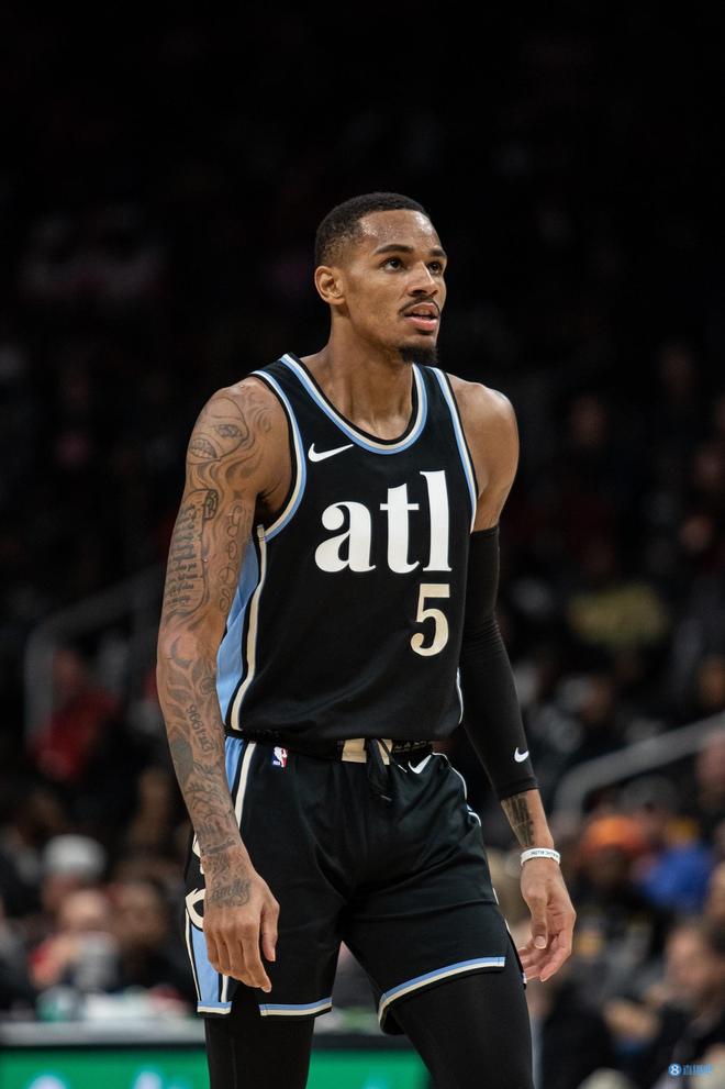 由奔放的球 由奔放的球